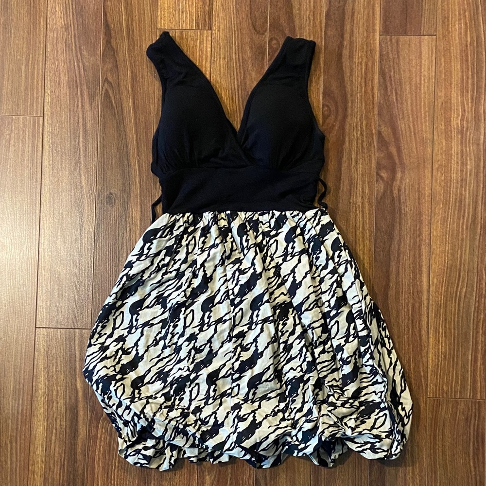 Chic Black and Cream Patterned Mini Dress